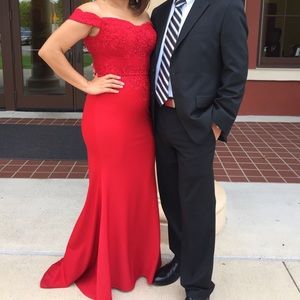 Red Form Fitting Off Shoulder Gown size Medium